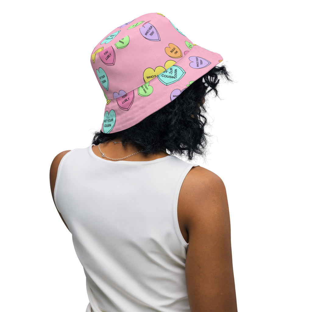 Reversible bucket hat (Candy Hearts)(Mob Only)