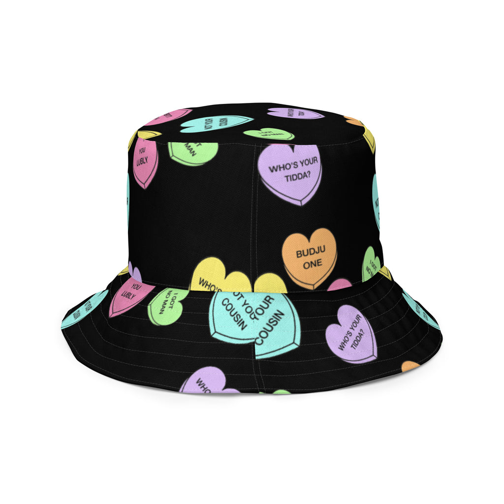 Reversible bucket hat (Candy Hearts)(Mob Only)