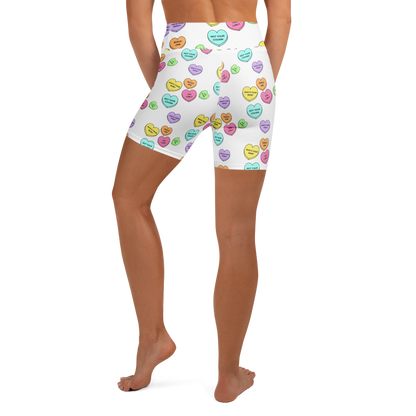 High-Wasted Yoga Shorts - Candy Hearts in White